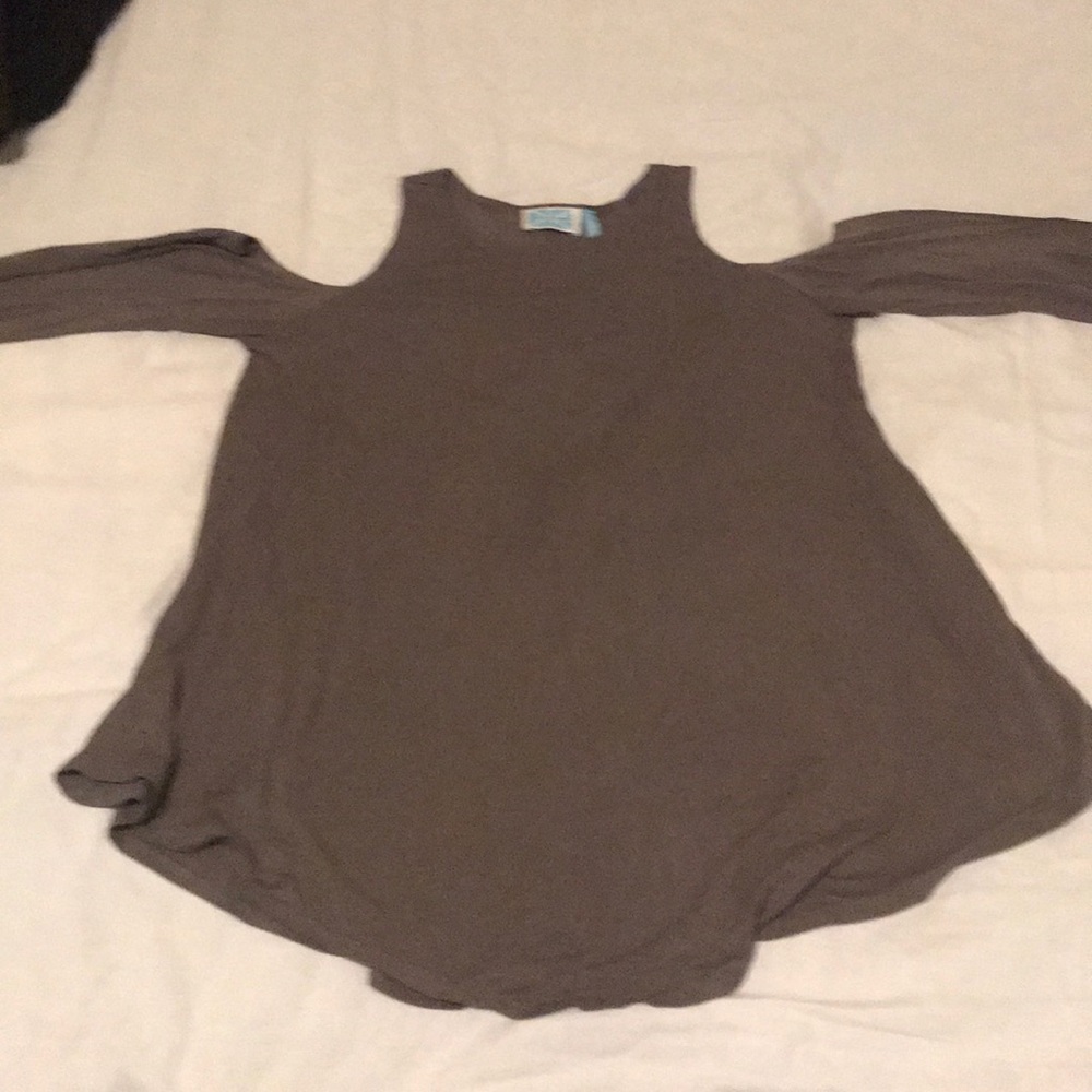 Survival Cold Shoulder Top Sz M